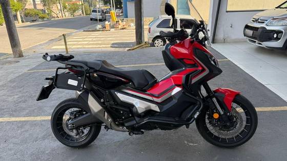 HONDA X-ADV 
